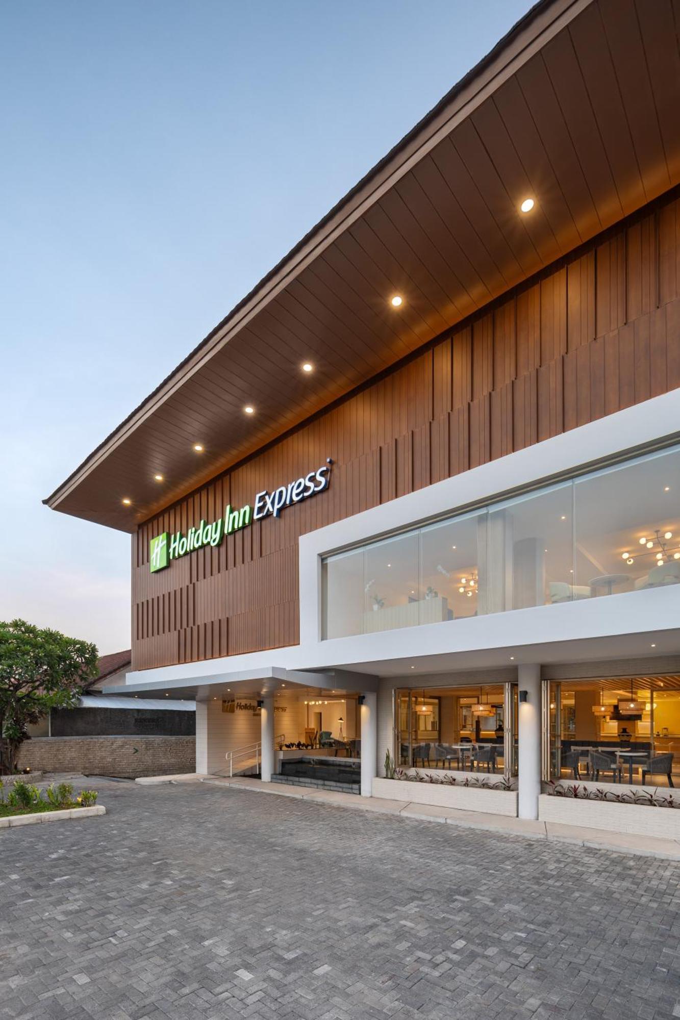 Holiday Inn Express Bali Sunset Road By Ihg Kuta  Luaran gambar